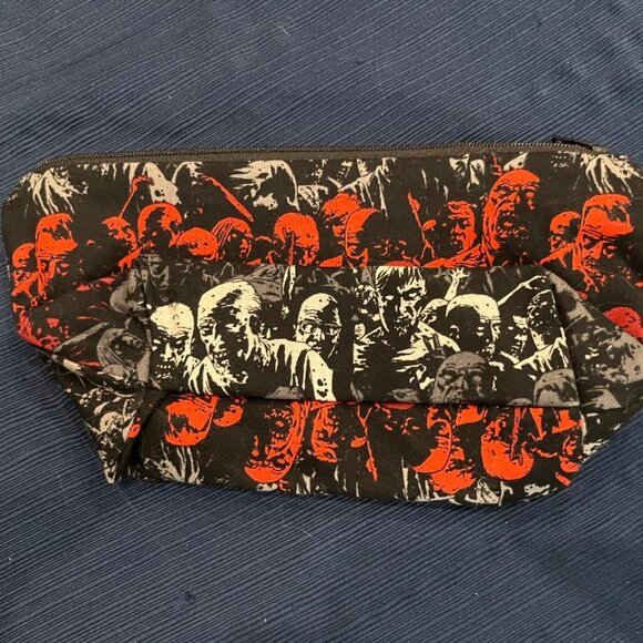 The Walking Dead Cosmetic/Toiletry Pouch - Picture 2 of 3